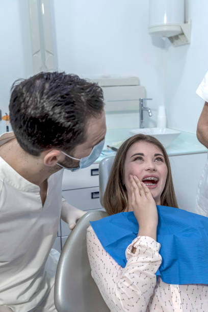 Best Dentist Open Late Near Me  in Antwerp, OH